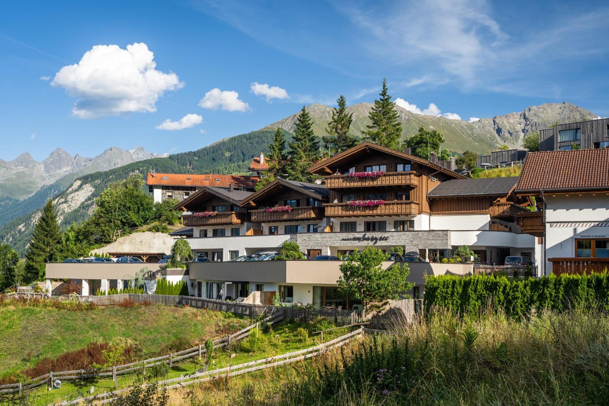 Alpin Chalet Am Burgsee Ладіс Екстер'єр фото